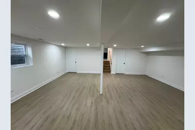 870 E Thacker Street, Des Plaines, IL 60016 - Photo 14