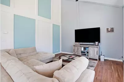 422 Pembroke Road SW, Poplar Grove, IL 61065 - Photo 10