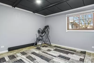 422 Pembroke Road SW, Poplar Grove, IL 61065 - Photo 14