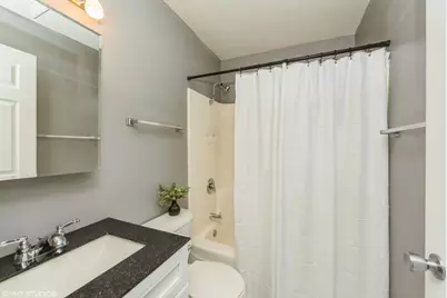 20 Saint Thomas Colony #7, Fox Lake, IL 60020 - Photo 10