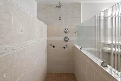 221 E Grantley Avenue, Elmhurst, IL 60126 - Photo 30