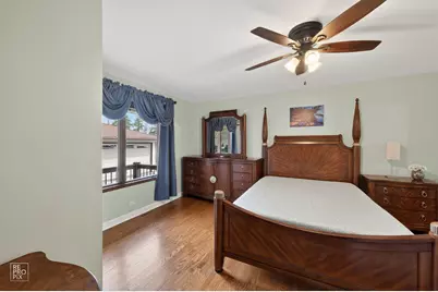 221 E Grantley Avenue, Elmhurst, IL 60126 - Photo 18