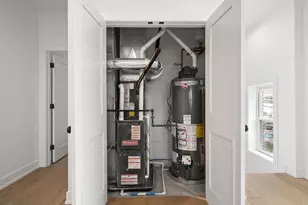 3941 N Spaulding Ave, Chicago, IL 60618 - Photo 12