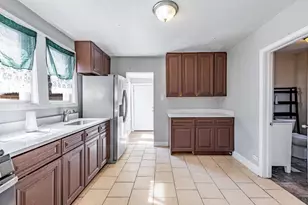 9020 S University Ave, Chicago, IL 60619 - Photo 6