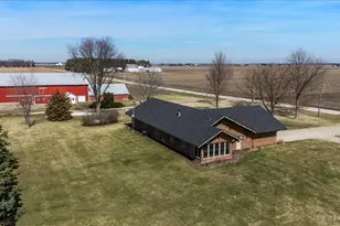 983 Council Rd, Somonauk, IL 60552 - Photo 4