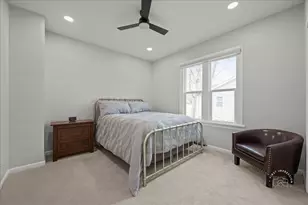 20 S Central Ave, Aurora, IL 60506 - Photo 14