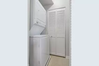 7318 N Honore Street #403, Chicago, IL 60626 - Photo 12