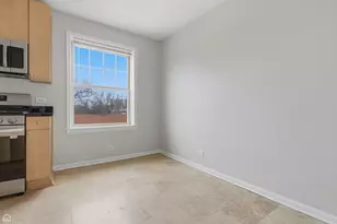 7318 N Honore St, Chicago, IL 60626 - Photo 8