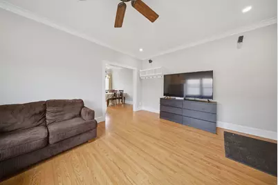 1059 Larkin Avenue, Elgin, IL 60123 - Photo 4