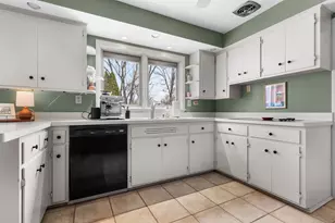 3904 Brendenwood Rd, Rockford, IL 61107 - Photo 6