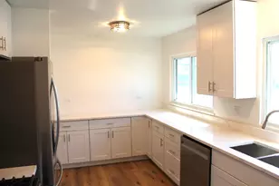 1470 Elizabeth St, Glendale Heights, IL 60139 - Photo 6