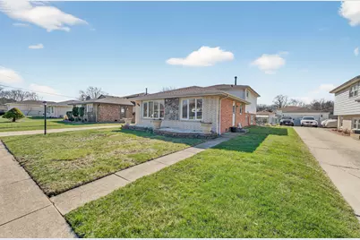 9124 Meade Avenue, Oak Lawn, IL 60453 - Photo 4