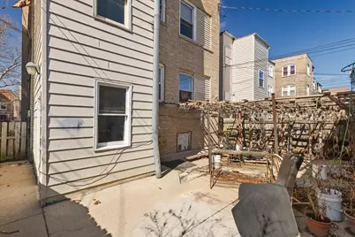 6319 N Claremont Avenue, Chicago, IL 60659 - Photo 2