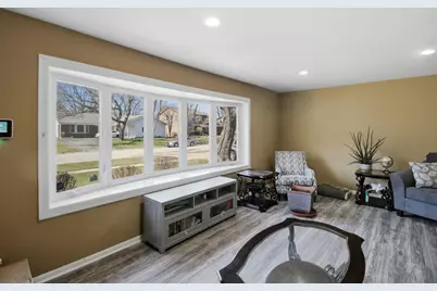 17537 Mulberry Street, Country Club Hills, IL 60478 - Photo 4