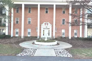 5101 Carriage Way Dr, Rolling Meadows, IL 60008 - Photo 1