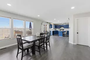 224 Johnson St, Hampshire, IL 60140 - Photo 6