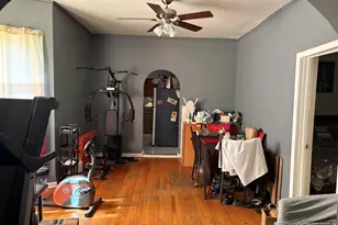 10230 S Parnell Ave, Chicago, IL 60628 - Photo 6