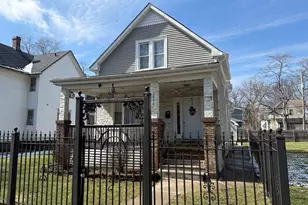 10230 S Parnell Ave, Chicago, IL 60628 - Photo 1