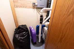 8805 S California Ave, Evergreen Park, IL 60805 - Photo 18