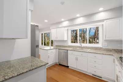 104 E Louis Avenue, Lake Forest, IL 60045 - Photo 10