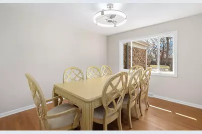 104 E Louis Avenue, Lake Forest, IL 60045 - Photo 12
