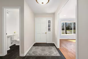 104 E Louis Ave, Lake Forest, IL 60045 - Photo 4