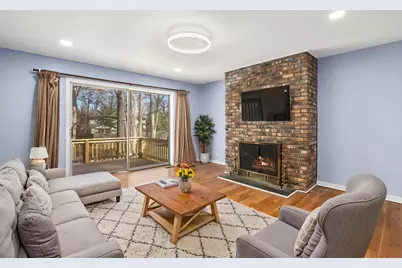 104 E Louis Avenue, Lake Forest, IL 60045 - Photo 6