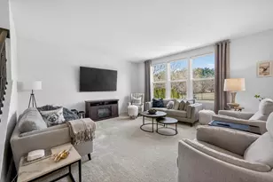 2110 Silver Leaf Dr, Island Lake, IL 60042 - Photo 2