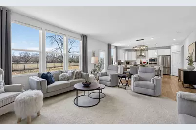 2110 Silver Leaf Drive, Island Lake, IL 60042 - Photo 4