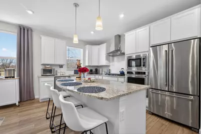 2110 Silver Leaf Drive, Island Lake, IL 60042 - Photo 8