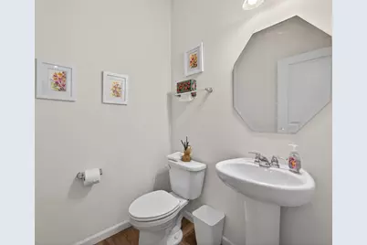 2110 Silver Leaf Drive, Island Lake, IL 60042 - Photo 16