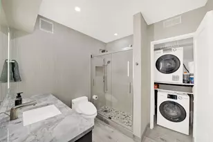 175 E Delaware Pl, Chicago, IL 60611 - Photo 14