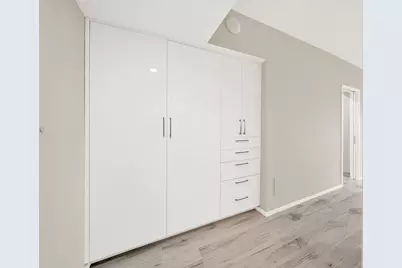 175 E Delaware Place #6018, Chicago, IL 60611 - Photo 16