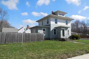 611 Dixon Ave, Rock Falls, IL 61071 - Photo 2