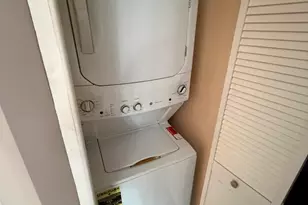 5800 Oakwood Dr, Lisle, IL 60532 - Photo 8