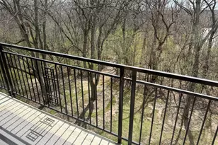 5800 Oakwood Dr, Lisle, IL 60532 - Photo 6