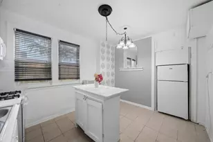 3835 W 65th St, Chicago, IL 60629 - Photo 4