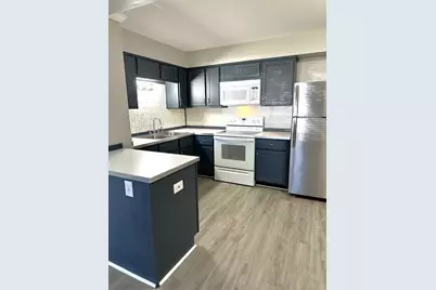 9709 Lorraine Drive #1, Countryside, IL 60525 - Photo 2