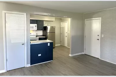 9709 Lorraine Drive #1, Countryside, IL 60525 - Photo 4