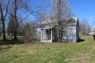 1025 E Noleman Street, Centralia, IL 62801 - Photo 2