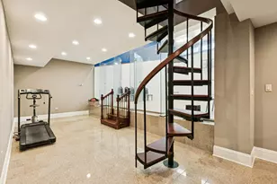 4229 Dempster St, Skokie, IL 60076 - Photo 48