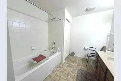 855 E 22nd Street #202, Lombard, IL 60148 - Photo 16