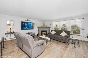 2930 Plumrose Ln, McHenry, IL 60050 - Photo 8