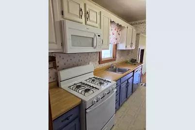 813 E 15th Street, Sterling, IL 61081 - Photo 2