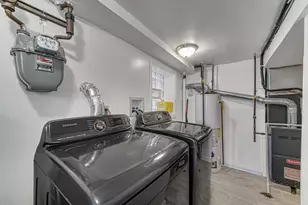 10339 S Calumet Ave, Chicago, IL 60628 - Photo 10