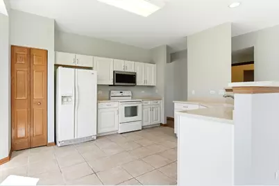 1967 Holloway Court, Aurora, IL 60502 - Photo 12