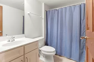 1967 Holloway Ct, Aurora, IL 60502 - Photo 24