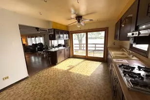 33498 N Lake Shore Dr, Grayslake, IL 60030 - Photo 8