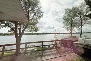 33498 N Lake Shore Dr, Grayslake, IL 60030 - Photo 20