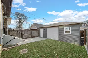 11008 S Wallace St, Chicago, IL 60628 - Photo 18